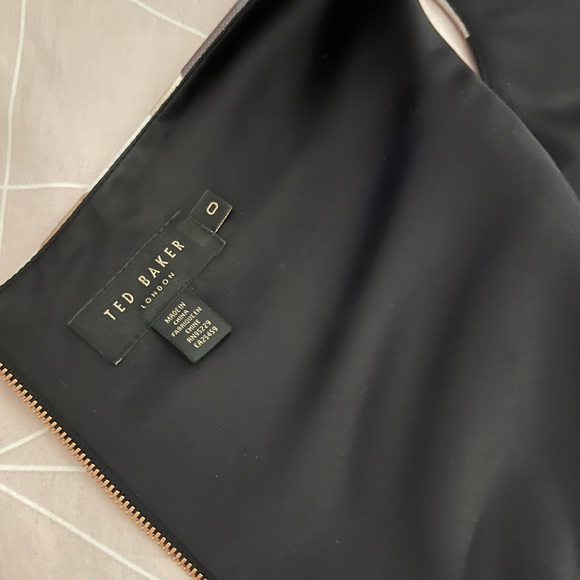 Off the shoulder top - Picture 4 of 8